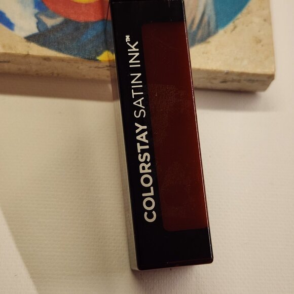 Revlon ColorStay Satin Ink Liquid Lipstick - #34 Regal Ruby - Picture 9 of 11
